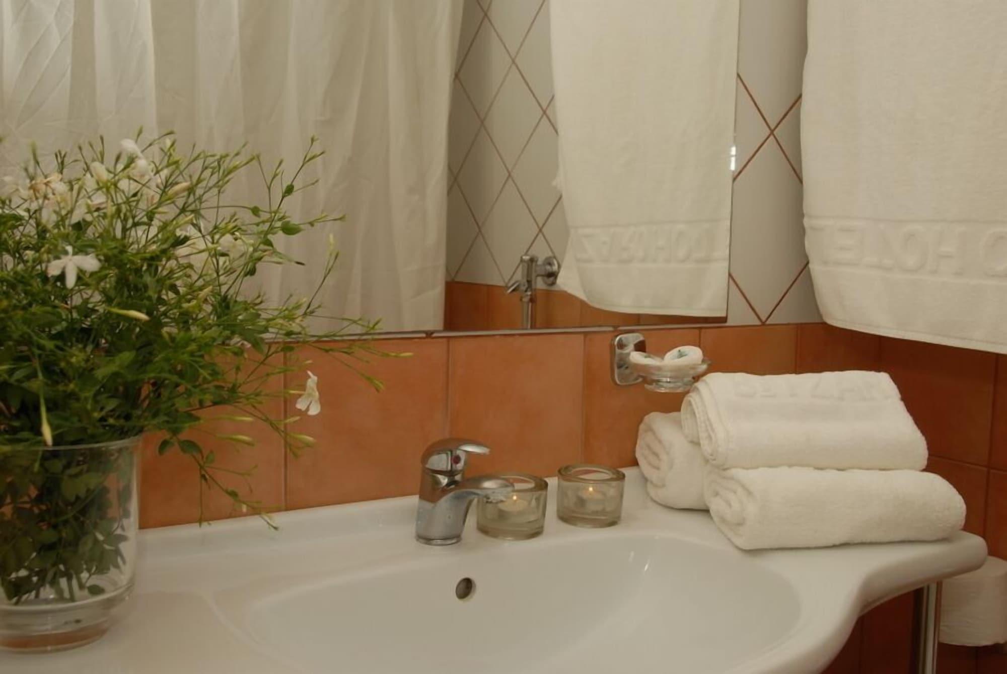Bitzaro Grande & Hotell