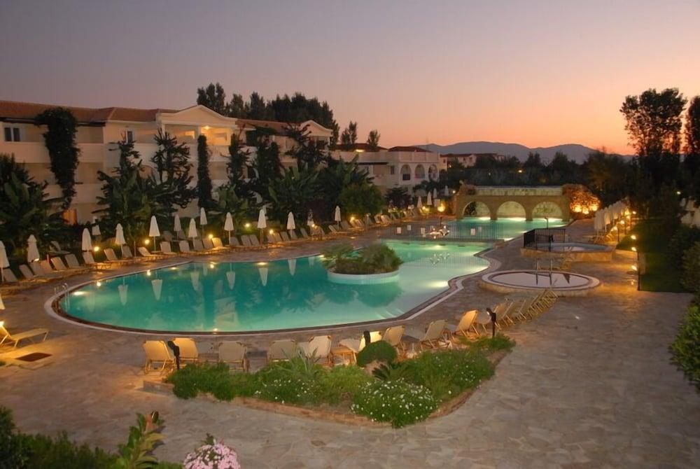 Bitzaro Grande & Hotell